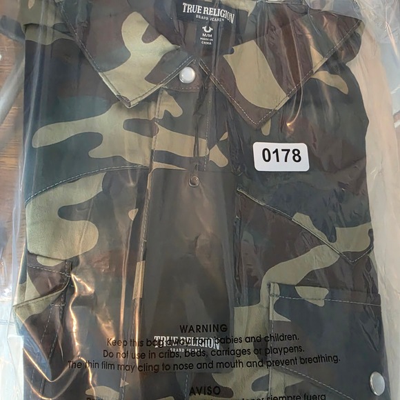 True Religion TRBJ LS Western Camo Shirt Mens M Snap Button Style 700700 NWT - Picture 10 of 10